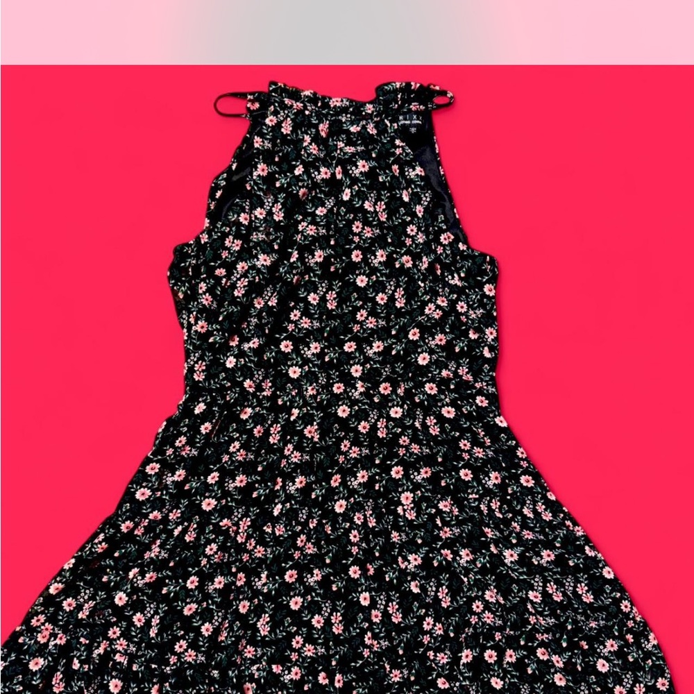 Chic Floral Black and Pink Midi Dress